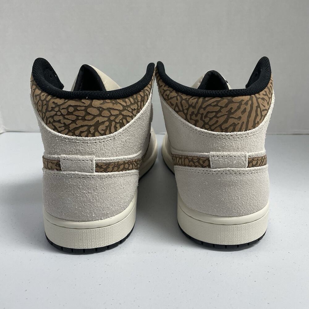 Air Jordan 1 Mid SE Brown Elephant DZ4129 102 Size 10.5 Tan Suede Mid Top Shoe - Picture 2 of 7